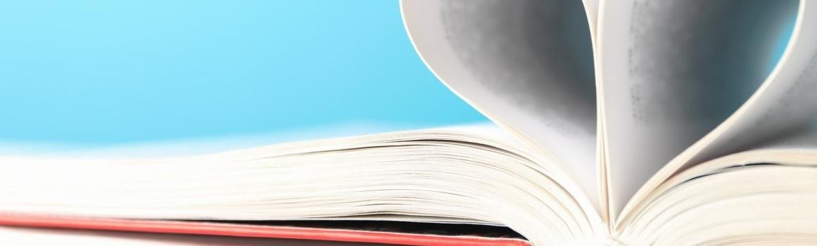 Aufgeschlagenes Buch