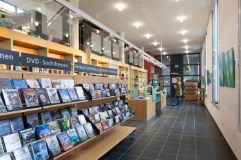 Bücherei Eingangsbereich